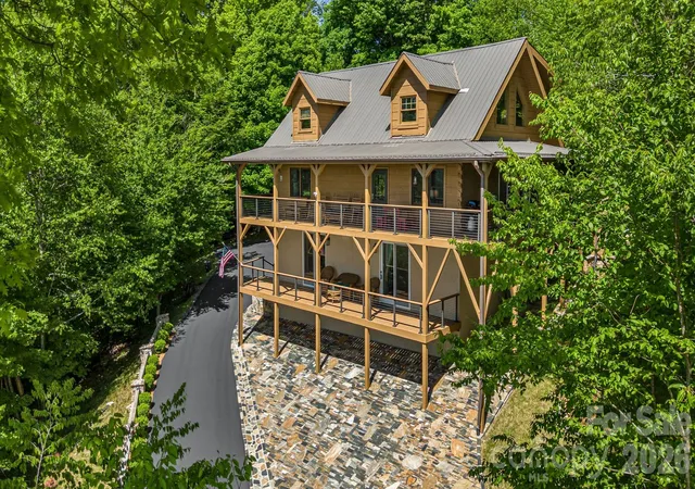 Homes for sale in Mars Hill, NC | 721 Mckinney Gap Dr, Mars Hill, NC 28754 | MLS# 4363465