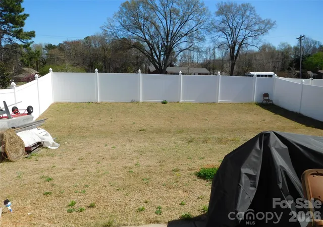 5th image of 8112 Clairwood Dr, Charlotte, NC 28269 | MLS# 4363469