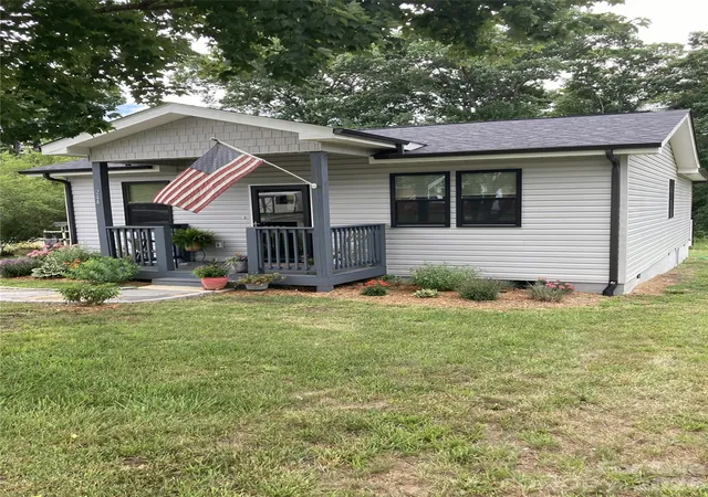 Homes for sale in Hudson, NC | 244 Holly St, Hudson, NC 28638 | MLS# 4363483