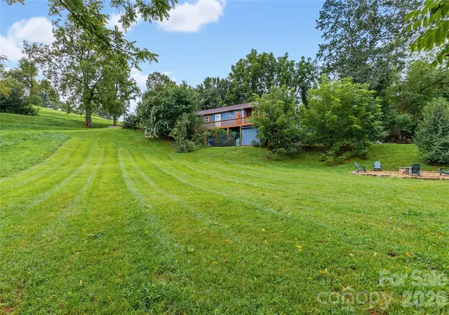 Photo 2 of Single family home for sale at 81 Bullfrog Cvs Rd, Sylva, NC 28779 | MLS# 4363486 | Listing updated on 2026-08-22