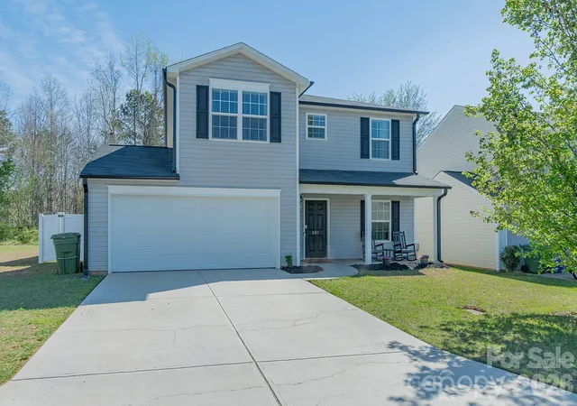 Photo 2 of Single family home for sale at 501 Caden Village Cir, Lexington, NC 27295 | MLS# 4363549 | Listing updated on 2026-08-28