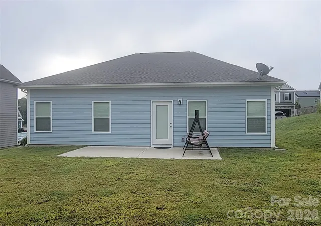 2nd image of 343 Ox Bow Cir, Mount Holly, NC 28120 | MLS# 4363582