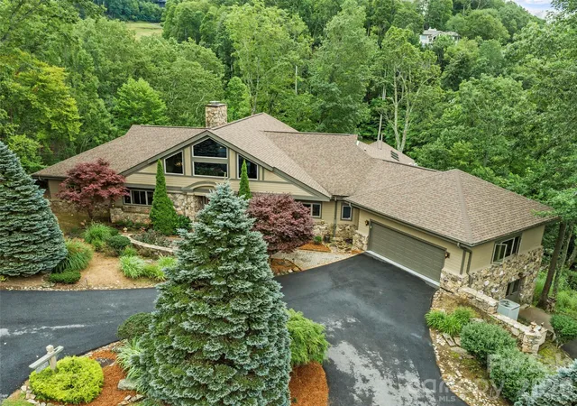 Photo 1 of Single family home for sale at 151 Austin Mountain Dr, Burnsville, NC 28714 | MLS# 4363639 | Listing updated on 2026-08-12
