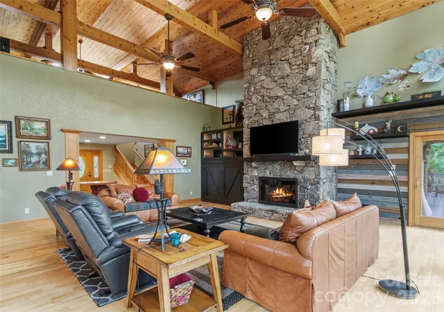 Photo 4 of Single family home for sale at 151 Austin Mountain Dr, Burnsville, NC 28714 | MLS# 4363639 | Listing updated on 2026-08-12