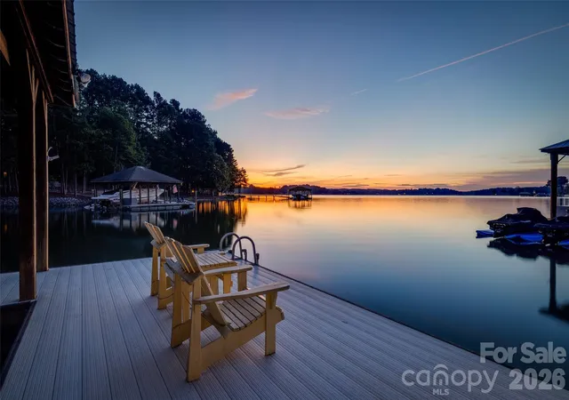 Photo 1 of Single family home for sale at 9198 Fair Oak Dr, Sherrills Ford, NC 28673 | MLS# 4363727 | Listing updated on 2026-10-02