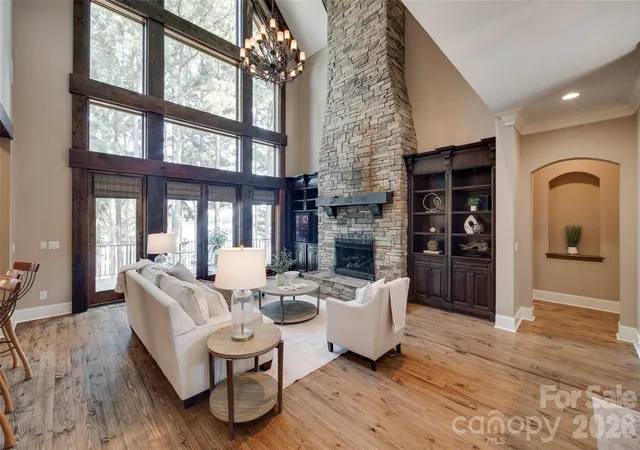 Photo 3 of Single family home for sale at 9198 Fair Oak Dr, Sherrills Ford, NC 28673 | MLS# 4363727 | Listing updated on 2026-10-02