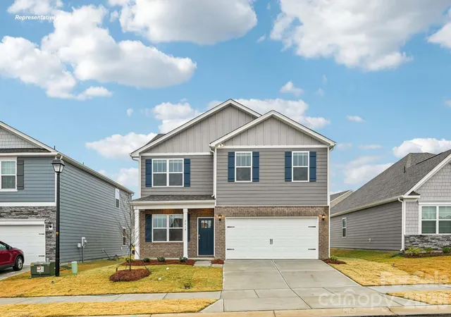Photo 1 of Single family home for sale at 3012 Arundel Ct, Maiden, NC 28650 | MLS# 4363835 | Listing updated on 2026-10-04