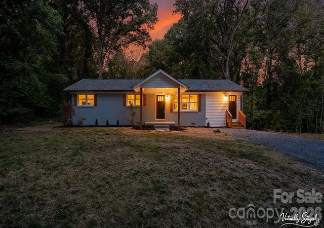 Homes for sale in Stanley, NC | 520 Summerow Rd, Stanley, NC 28164 | MLS# 4364009
