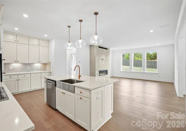 5th image of 13907 Penbury Ln, Charlotte, NC 28278 | MLS# 4364011