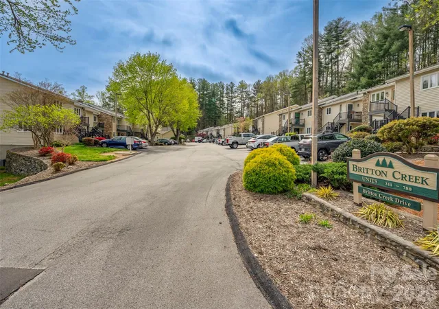 1st image of 451 Britton Creek Dr, Hendersonville, NC 28791 | MLS# 4364012