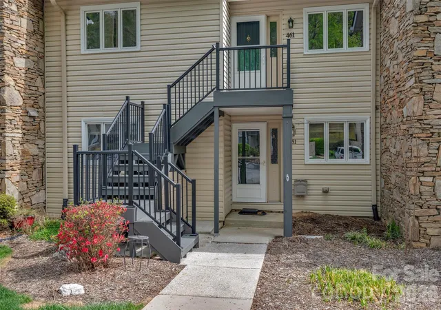 5th image of 451 Britton Creek Dr, Hendersonville, NC 28791 | MLS# 4364012