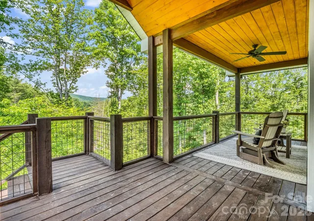 Homes for sale in Horse Shoe, NC | 5717 Turnpike Rd, Horse Shoe, NC 28742 | MLS# 4364041