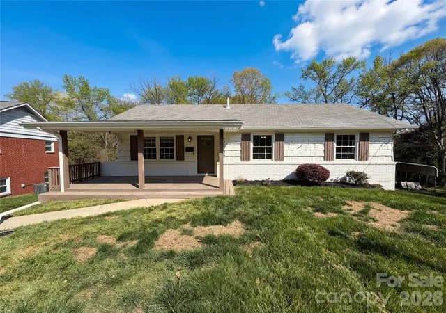 Single family home for sale at 6621 Starcrest Dr, Charlotte, NC 28210 | MLS# 4364053