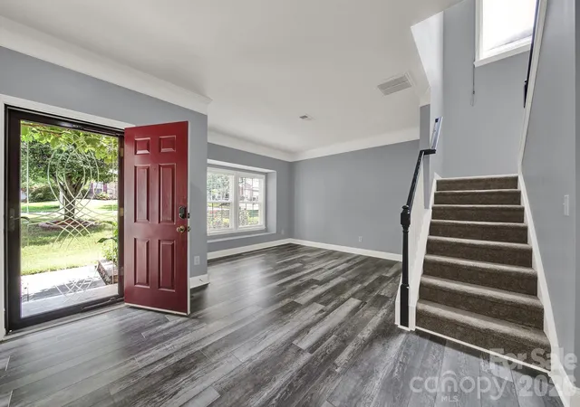 3rd image of 325 Mount Side Wy, Fort Mill, SC 29715 | MLS# 4364085