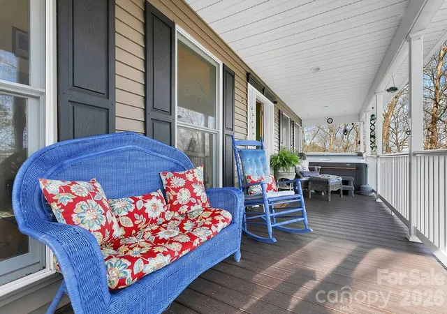 Photo 4 of Single family home for sale at 410 Forest Lake Rd, Brevard, NC 28712 | MLS# 4364087 | Listing updated on 2026-08-12