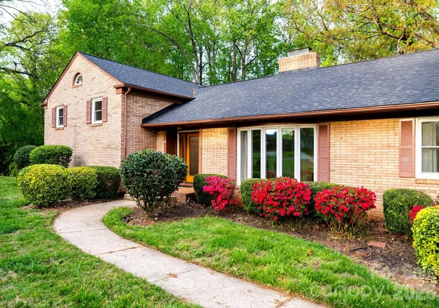 2nd image of 234 Edgewood Dr, Statesville, NC 28625 | MLS# 4364089