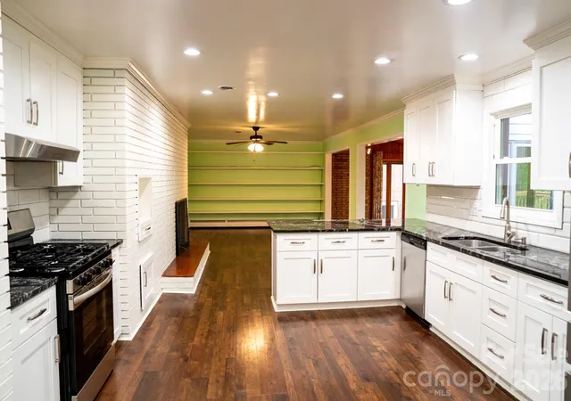 4th image of 234 Edgewood Dr, Statesville, NC 28625 | MLS# 4364089