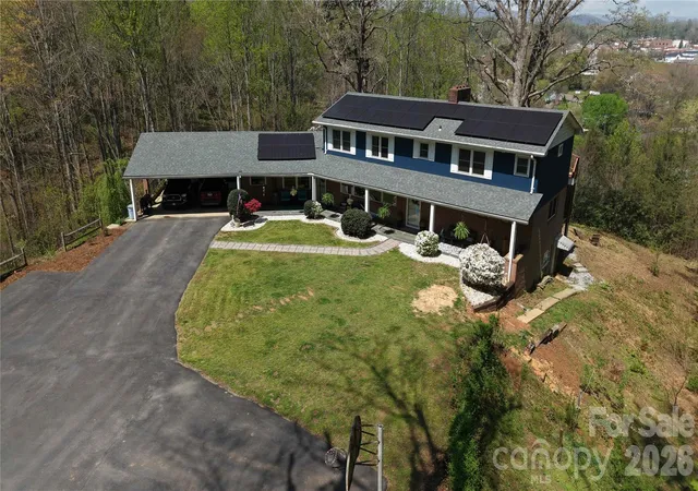 Photo 2 of Single family home for sale at 56 E Glenview St, Marion, NC 28752 | MLS# 4364274 | Listing updated on 2026-04-08