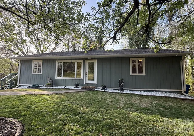 Photo 1 of Single family home for sale at 120 42nd Avenue Cir Ne, Hickory, NC 28601 | MLS# 4364282 | Listing updated on 2026-08-28