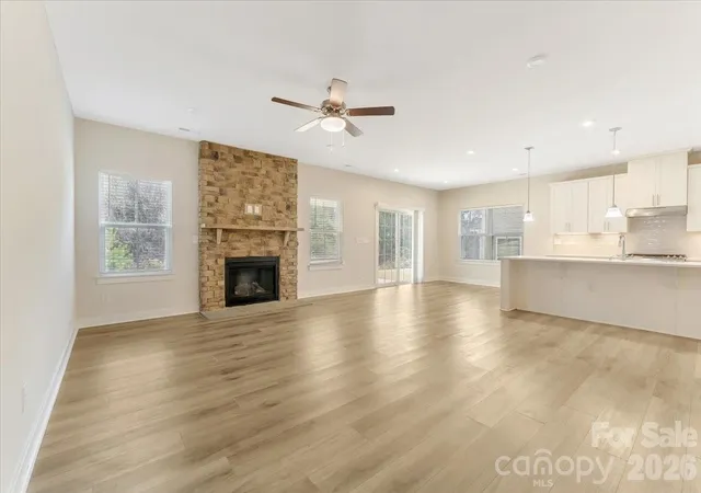 Photo 3 of Single family home for sale at 202 Tetcott St, Mooresville, NC 28115 | MLS# 4364351 | Listing updated on 2026-09-01