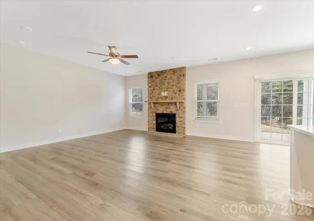 Photo 4 of Single family home for sale at 202 Tetcott St, Mooresville, NC 28115 | MLS# 4364351 | Listing updated on 2026-09-01