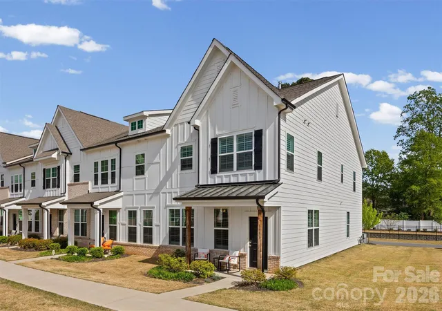 Photo 2 of Townhouse for sale at 1953 Plath Top Rd, Rock Hill, SC 29732 | MLS# 4364387 | Listing updated on 2026-10-17