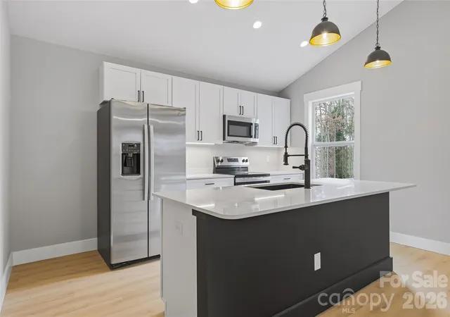 Photo 4 of Single family home for sale at 133 Moore St, Hendersonville, NC 28739 | MLS# 4364392 | Listing updated on 2026-08-05