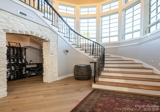 Photo 4 of Single family home for sale at 31 Bear Tree Ct, Hendersonville, NC 28792 | MLS# 4364393 | Listing updated on 2026-09-30