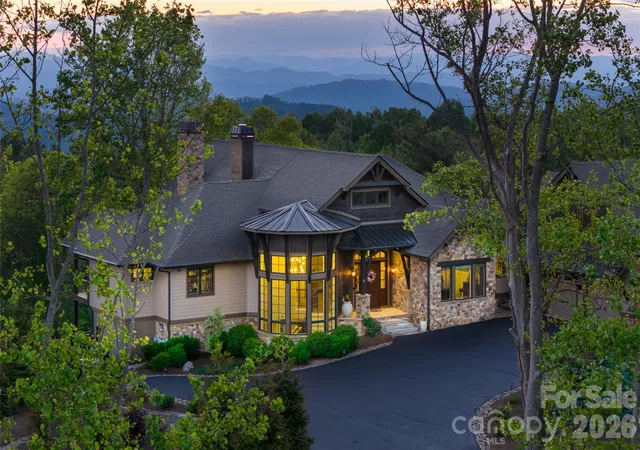 5th image of 31 Bear Tree Ct, Hendersonville, NC 28792 | MLS# 4364393