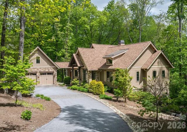 Photo 1 of Single family home for sale at 587 Autumn Sky Dr, Hendersonville, NC 28792 | MLS# 4364396 | Listing updated on 2026-08-06