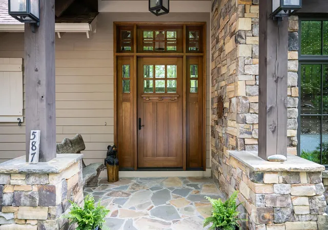 Photo 3 of Single family home for sale at 587 Autumn Sky Dr, Hendersonville, NC 28792 | MLS# 4364396 | Listing updated on 2026-08-06