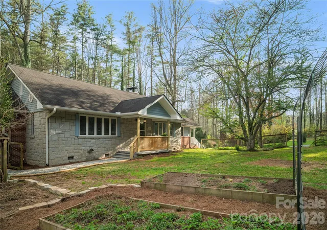3rd image of 3002 Kanuga Rd, Hendersonville, NC 28739 | MLS# 4364406