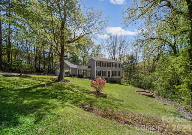 Photo 3 of Single family home for sale at 3065 Devonshire Dr, Rock Hill, SC 29732 | MLS# 4364433 | Listing updated on 2026-07-20