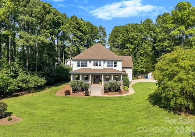 Photo 3 of Sale Pending at 151 Yellow Jacket Cir, Mooresville, NC 28117 | MLS# 4364458 | Listing updated on 2026-09-18