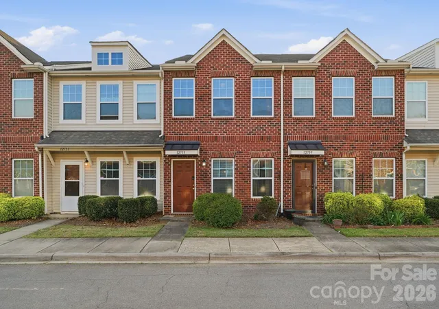 Homes for sale in Charlotte, NC | 12755 Livengood Ln, Charlotte, NC 28269 | MLS# 4364491
