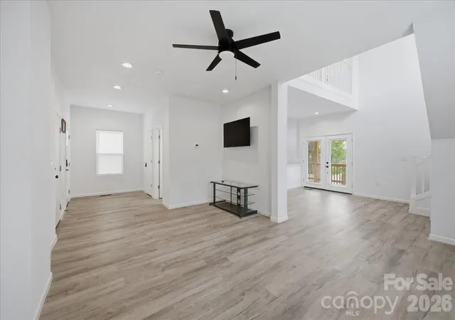 Photo 3 of Single family home for sale at 1413 Hateras Ave, Charlotte, NC 28216 | MLS# 4364708 | Listing updated on 2026-08-31