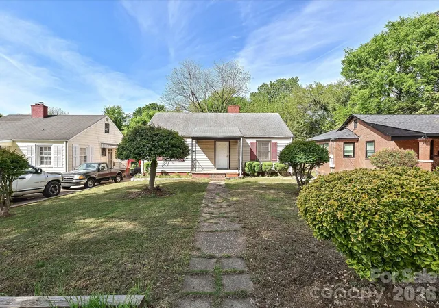 Photo 2 of Single family home for sale at 2629 Ringwood St, Charlotte, NC 28208 | MLS# 4364721 | Listing updated on 2026-10-05