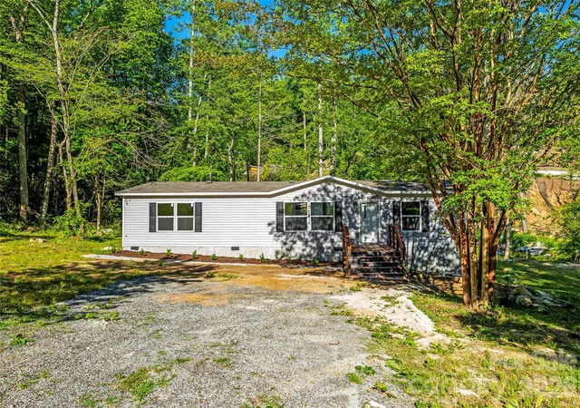Photo 1 of Single family home for sale at 45 Alan Retreat Rd, Hendersonville, NC 28792 | MLS# 4364735 | Listing updated on 2026-09-30
