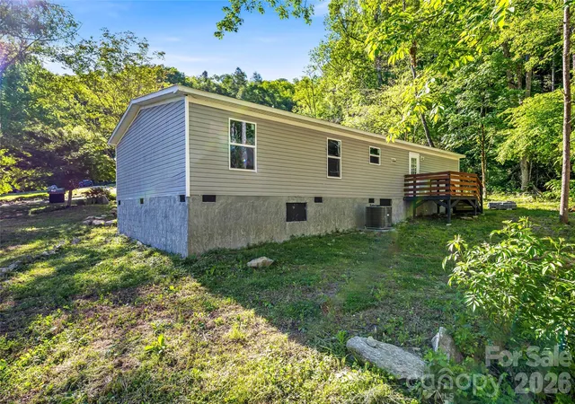 25th image of 45 Alan Retreat Rd, Hendersonville, NC 28792 | MLS# 4364735
