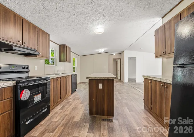 Photo 3 of Single family home for sale at 45 Alan Retreat Rd, Hendersonville, NC 28792 | MLS# 4364735 | Listing updated on 2026-09-30