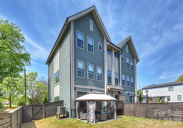 3rd image of 1500 Hawthorne Ln #A, Charlotte, NC 28205 | MLS# 4364740