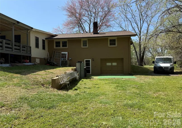 3rd image of 3309 40Th Avenue Pl Ne, Hickory, NC 28601 | MLS# 4364817