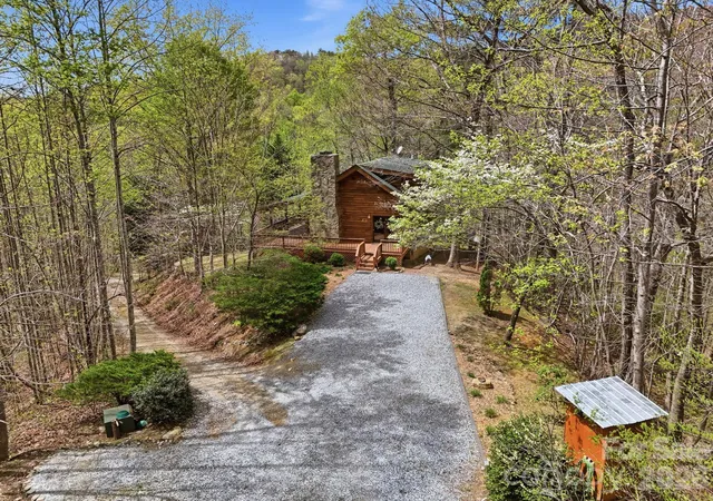 Homes for sale in Lenoir, NC | 3455 Valley Dr, Lenoir, NC 28645 | MLS# 4364828