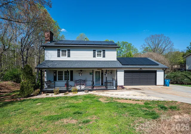 Photo 1 of Single family home for sale at 3229 15th Avenue Ne, Conover, NC 28613 | MLS# 4364838 | Listing updated on 2026-09-17