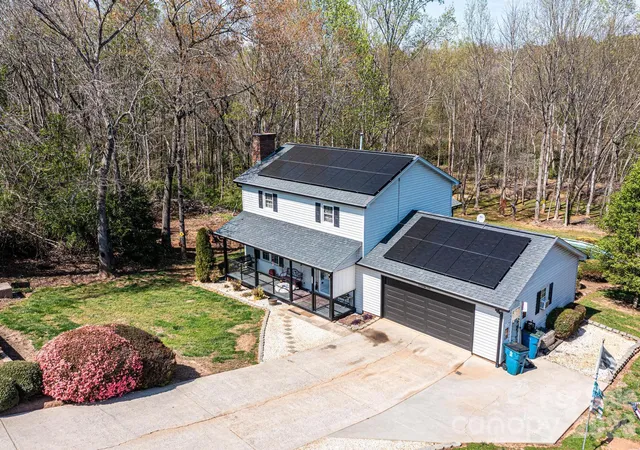 Photo 2 of Single family home for sale at 3229 15th Avenue Ne, Conover, NC 28613 | MLS# 4364838 | Listing updated on 2026-09-17