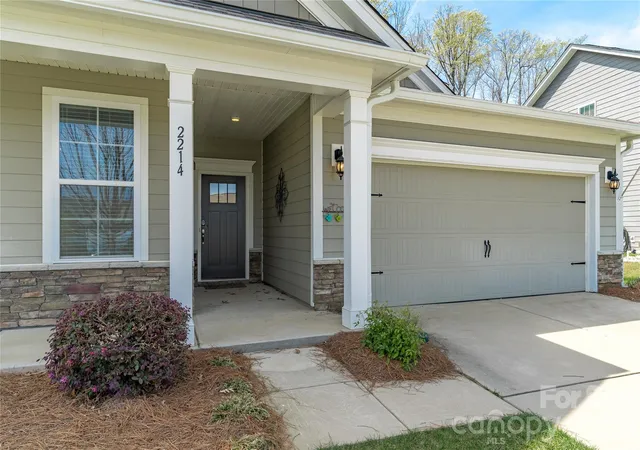 3rd image of 2214 Seagull Dr, Denver, NC 28037 | MLS# 4364869