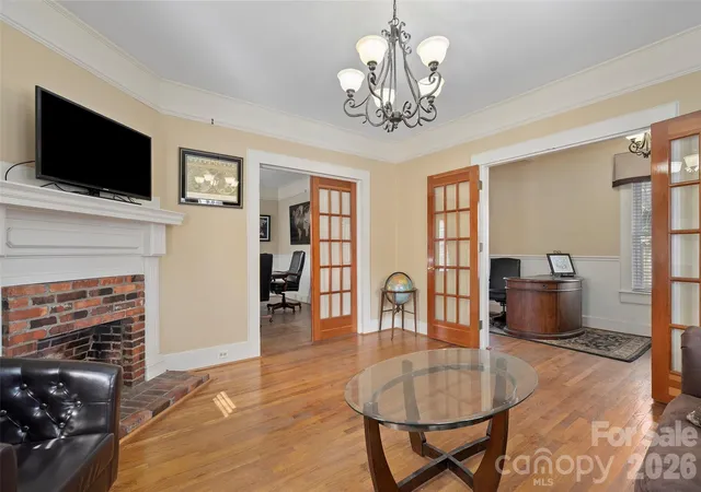 Photo 3 of Single family home for sale at 89 Walnut St, Waynesville, NC 28786 | MLS# 4364913 | Listing updated on 2026-05-12