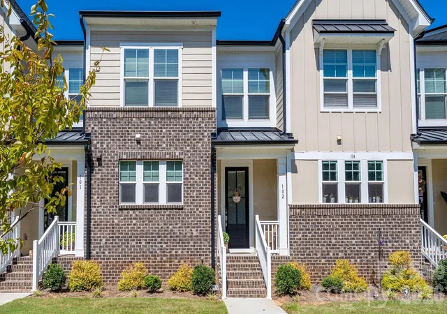 Photo 3 of Townhouse for sale at 114 Glencoe Ln #102, Mooresville, NC 28117 | MLS# 4364919 | Listing updated on 2026-06-09