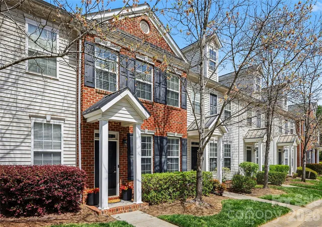 Homes for sale in Fort Mill, SC | 152 Charterhouse Ln, Fort Mill, SC 29715 | MLS# 4364976