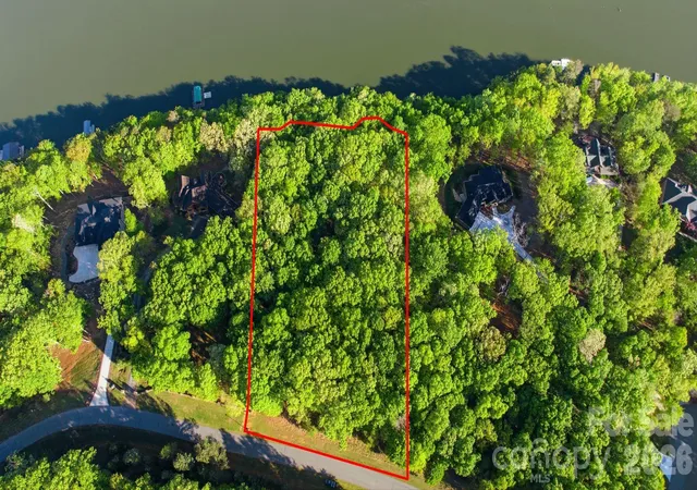 Homes for sale in Denton, NC | 1768 Rocky Cove Ln, Denton, NC 27239 | MLS# 4364994